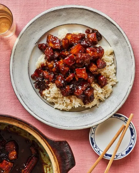 Erchen Chang's Flavorful Dishes for Savory Pork Stew and Fried Daikon Cubes